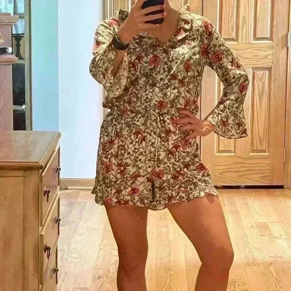 Jessica Simpson Multicolored Floral Romper - Picture 3 of 14